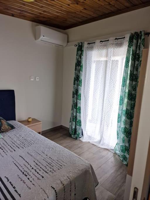 Charment Appartement Avec Vue Sur Mer Petite Île エクステリア 写真