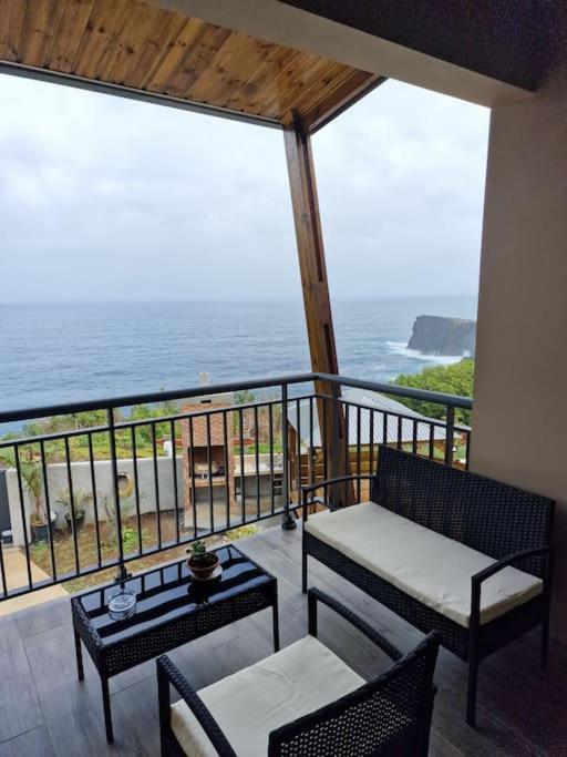 Charment Appartement Avec Vue Sur Mer Petite Île エクステリア 写真