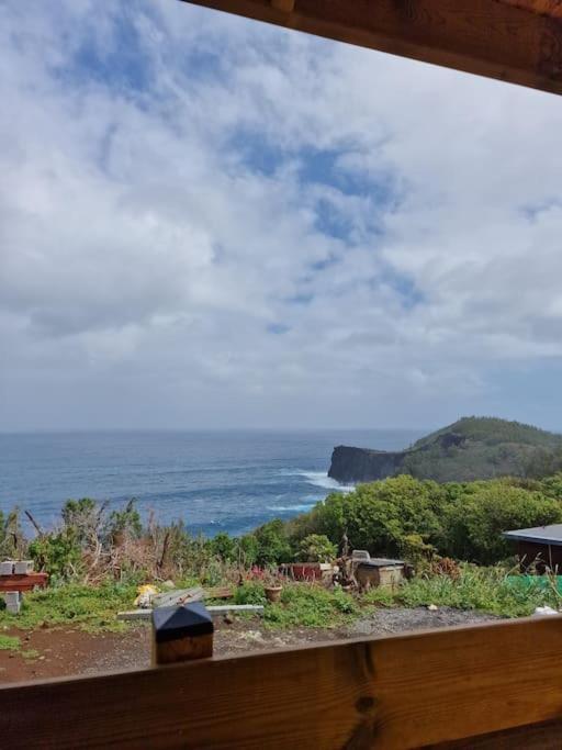 Charment Appartement Avec Vue Sur Mer Petite Île エクステリア 写真